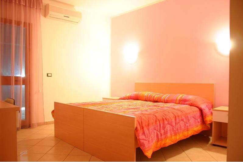 Villa L'Arcobaleno Santa Maria la Palma Habitación foto
